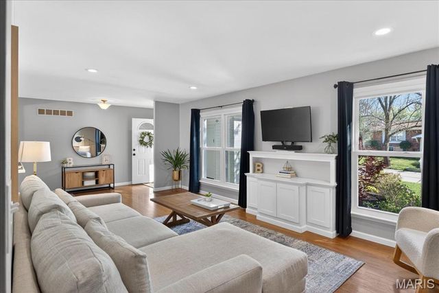 365 Palermo Drive, Ballwin, MO 63021