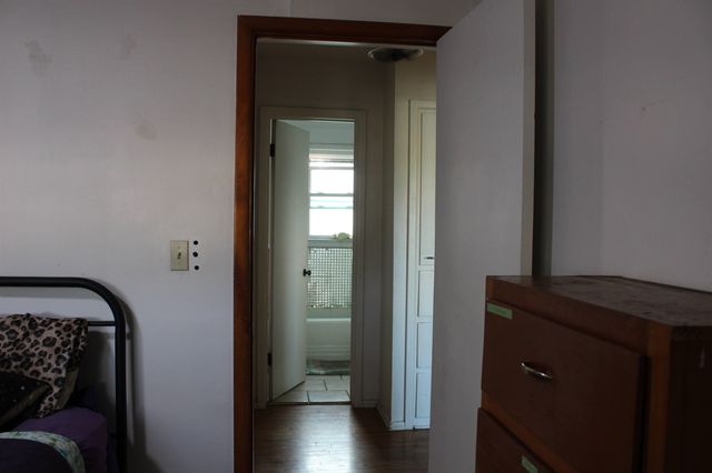 317 Stearns, Haysville, KS 67060