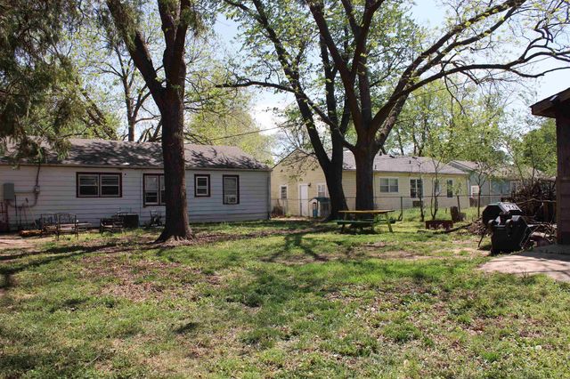 317 Stearns, Haysville, KS 67060