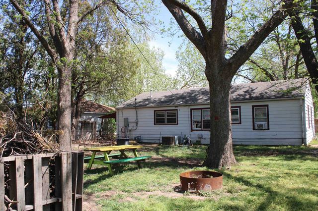 317 Stearns, Haysville, KS 67060