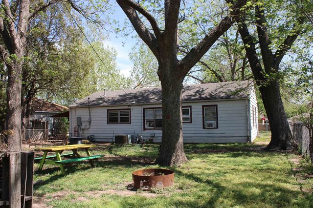 317 Stearns, Haysville, KS 67060