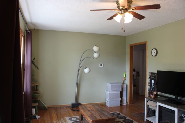 317 Stearns, Haysville, KS 67060