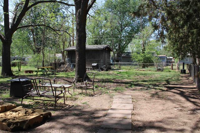 317 Stearns, Haysville, KS 67060