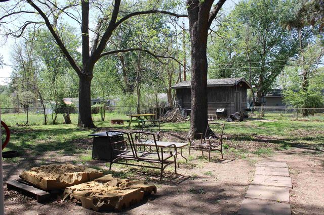 317 Stearns, Haysville, KS 67060