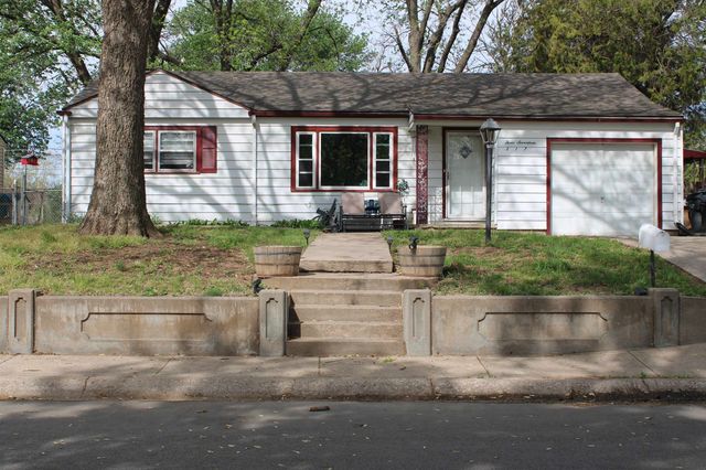 317 Stearns, Haysville, KS 67060