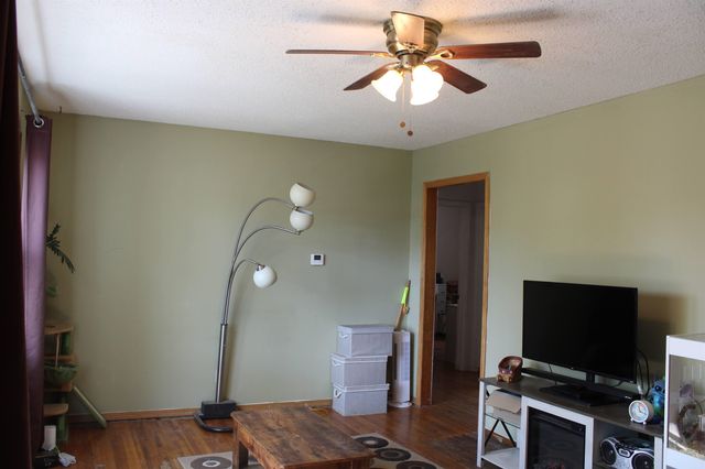 317 Stearns, Haysville, KS 67060