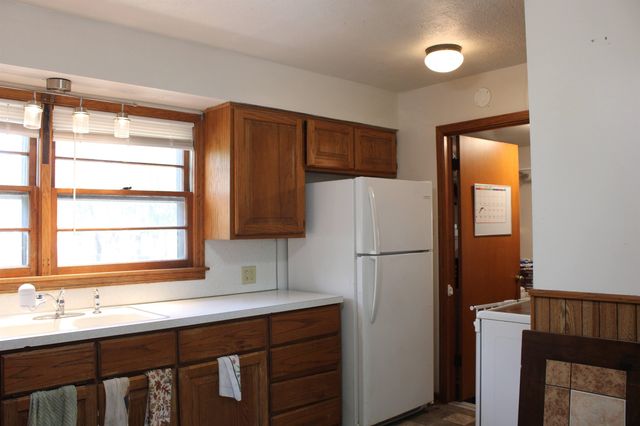 317 Stearns, Haysville, KS 67060