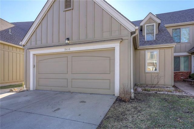 9415 W 122nd Street, Overland Park, KS 66213