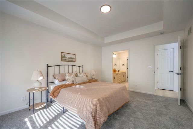 9415 W 122nd Street, Overland Park, KS 66213