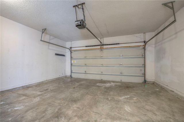 9415 W 122nd Street, Overland Park, KS 66213