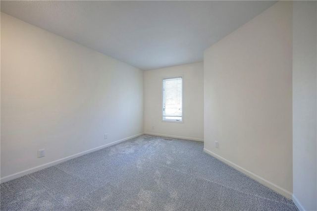 9415 W 122nd Street, Overland Park, KS 66213