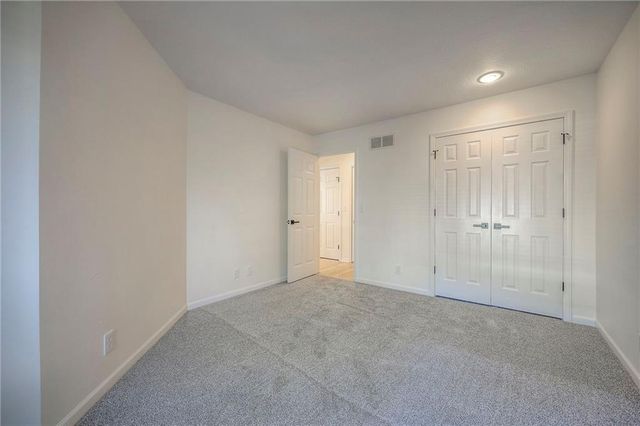 9415 W 122nd Street, Overland Park, KS 66213