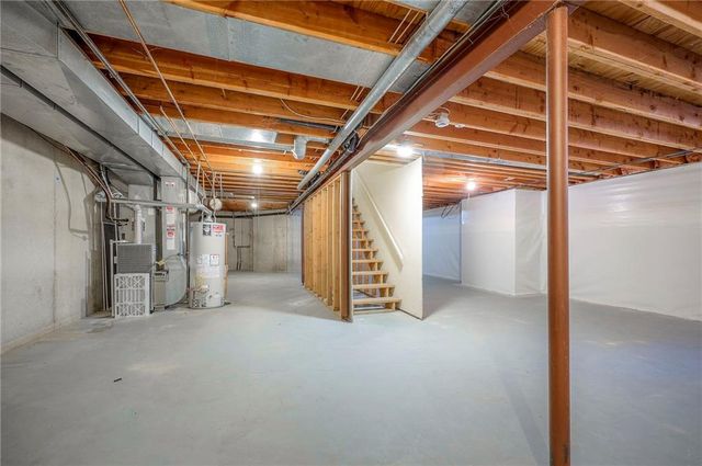 9415 W 122nd Street, Overland Park, KS 66213