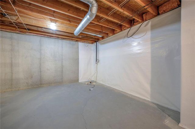 9415 W 122nd Street, Overland Park, KS 66213