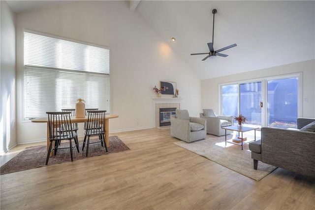 9415 W 122nd Street, Overland Park, KS 66213