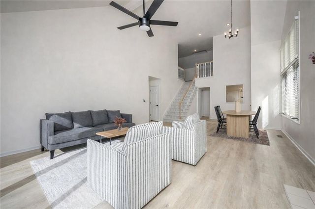 9415 W 122nd Street, Overland Park, KS 66213