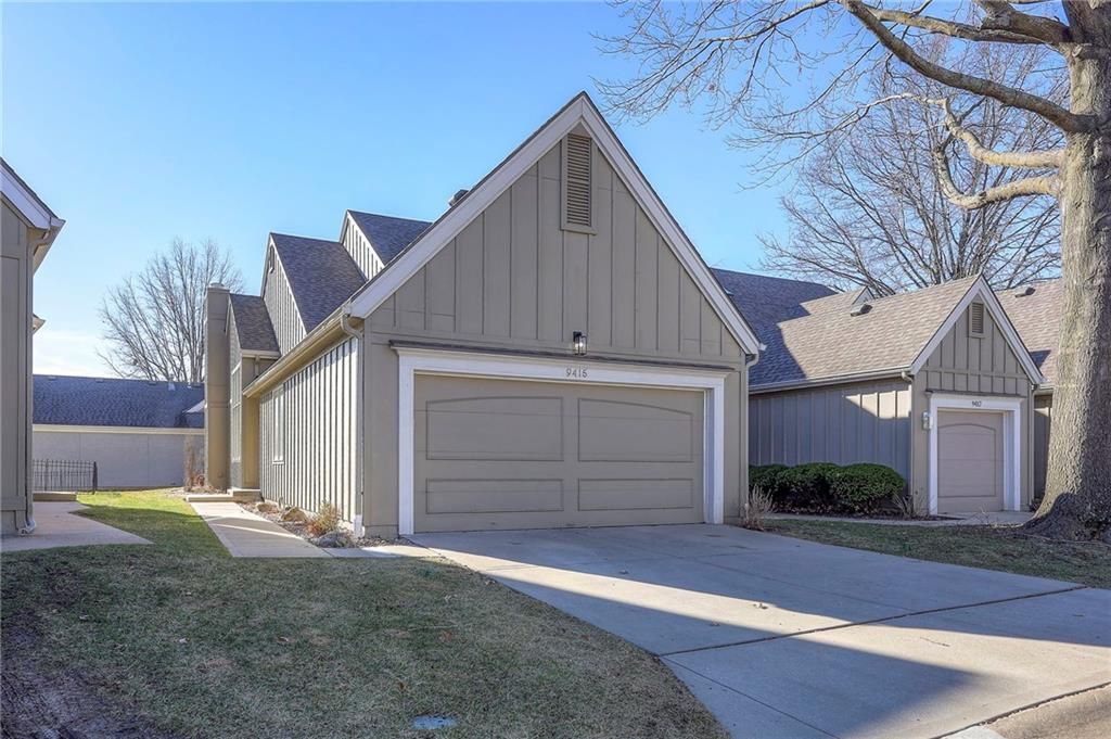 9415 W 122nd Street, Overland Park, KS 66213
