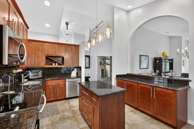 13910 Cross Pointe Court, Palm Beach Gardens, FL 33418