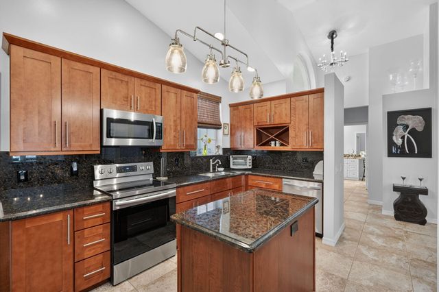 13910 Cross Pointe Court, Palm Beach Gardens, FL 33418