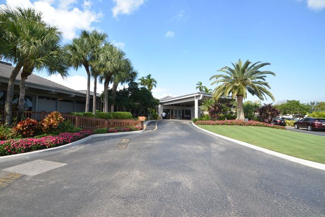 13910 Cross Pointe Court, Palm Beach Gardens, FL 33418
