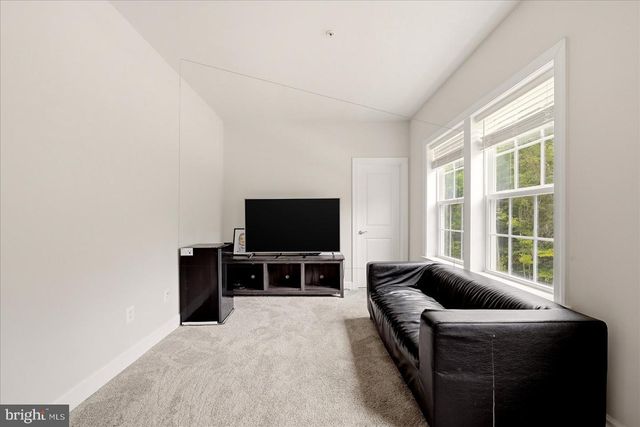 8604 KLEMKO WAY, Waldorf, MD 20603