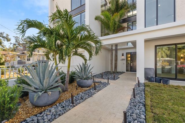 2707 N WOODROW AVENUE 3, Tampa, FL 33602