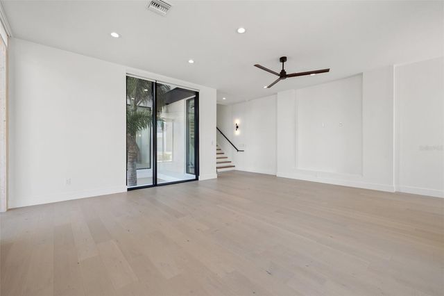 2707 N WOODROW AVENUE 3, Tampa, FL 33602