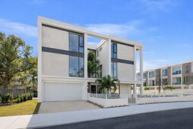 2707 N WOODROW AVENUE 3, Tampa, FL 33602