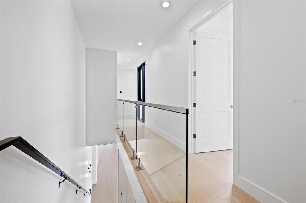 Image 27 of property listing at 2707 N WOODROW AVENUE 3, Tampa, FL 33602