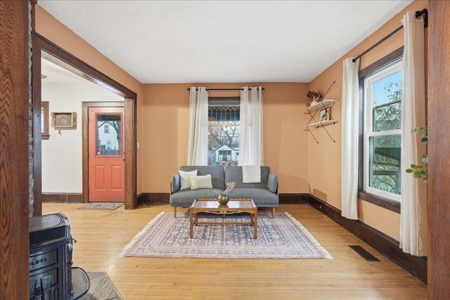 2309 E 32nd Street, Minneapolis, MN 55406