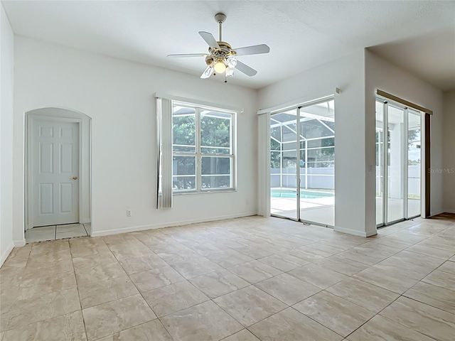 957 VIA BIANCA DRIVE, Davenport, FL 33896