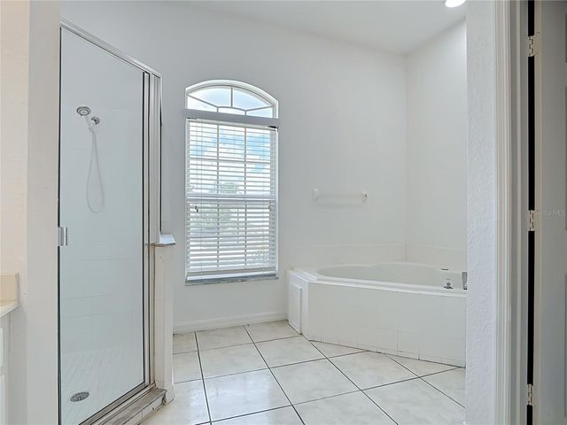 957 VIA BIANCA DRIVE, Davenport, FL 33896