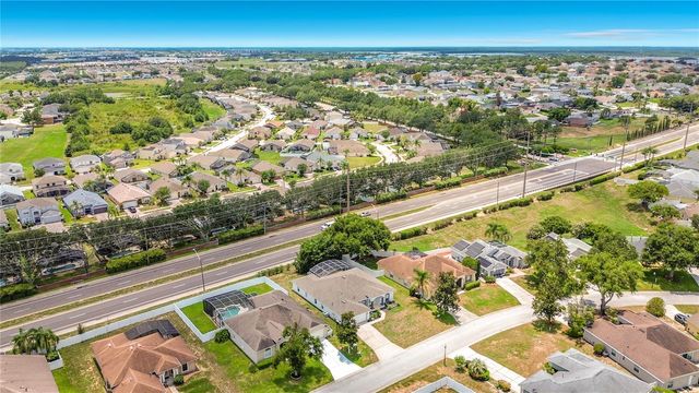957 VIA BIANCA DRIVE, Davenport, FL 33896