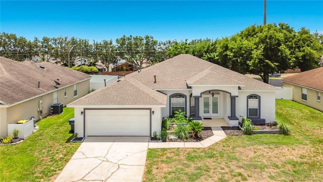 957 VIA BIANCA DRIVE, Davenport, FL 33896