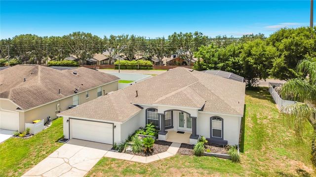 957 VIA BIANCA DRIVE, Davenport, FL 33896