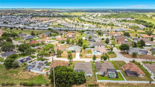 957 VIA BIANCA DRIVE, Davenport, FL 33896