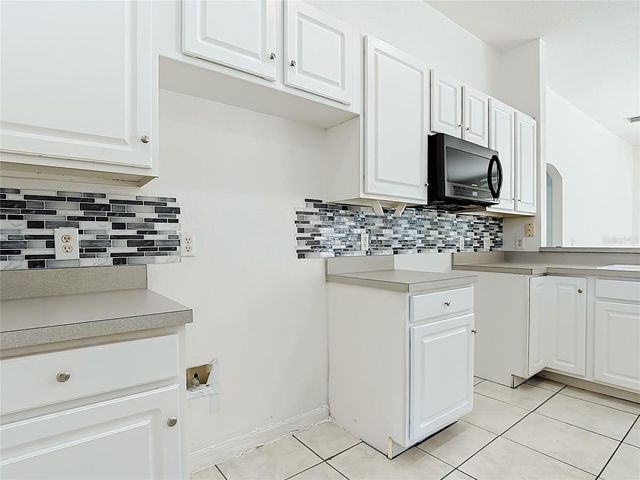 957 VIA BIANCA DRIVE, Davenport, FL 33896