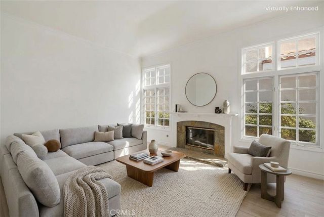 19371 Woodlands, Huntington Beach, CA 92648