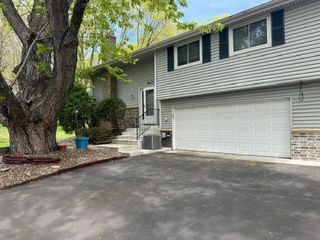 1166 Timbershore Lane, Eagan, MN 55123