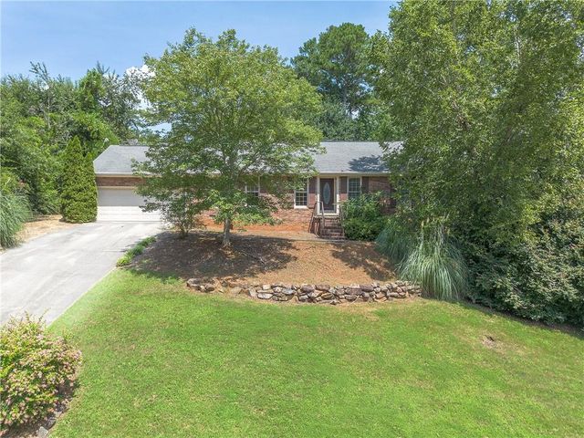 7 Valley Brook Drive SE, Rome, GA 30161