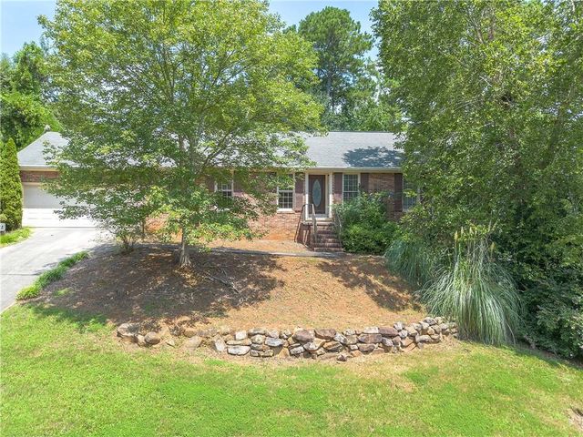 7 Valley Brook Drive SE, Rome, GA 30161