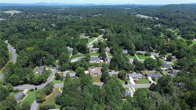 7 Valley Brook Drive SE, Rome, GA 30161