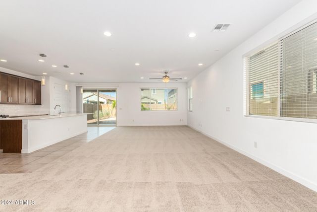 9120 W Roma Avenue, Phoenix, AZ 85037