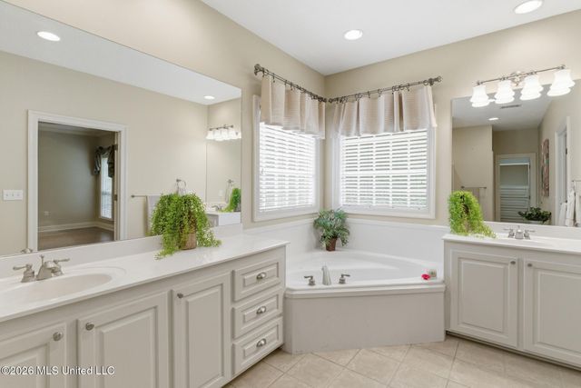 51 Woodville Trace, Hattiesburg, MS 39402