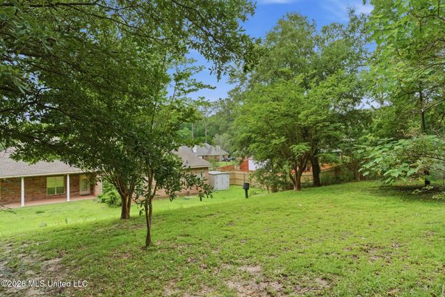 51 Woodville Trace, Hattiesburg, MS 39402