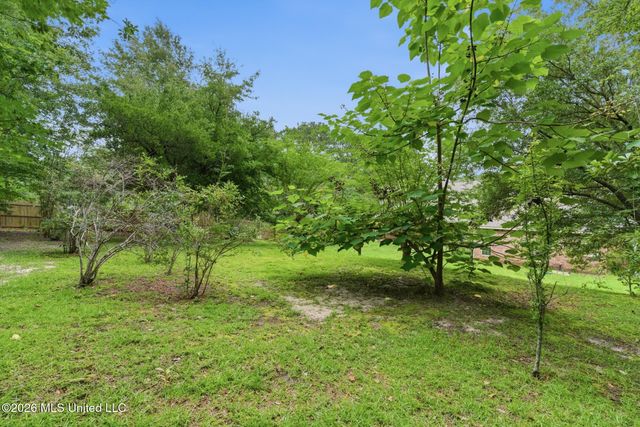 51 Woodville Trace, Hattiesburg, MS 39402