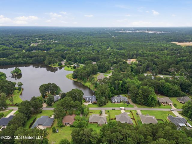 51 Woodville Trace, Hattiesburg, MS 39402