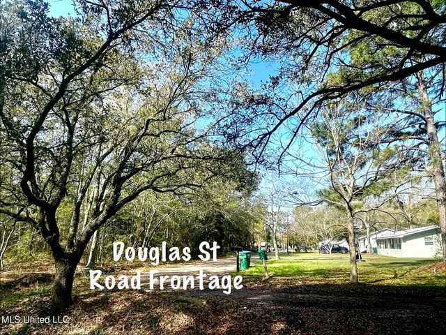 Holland Street, Pascagoula, MS 39581