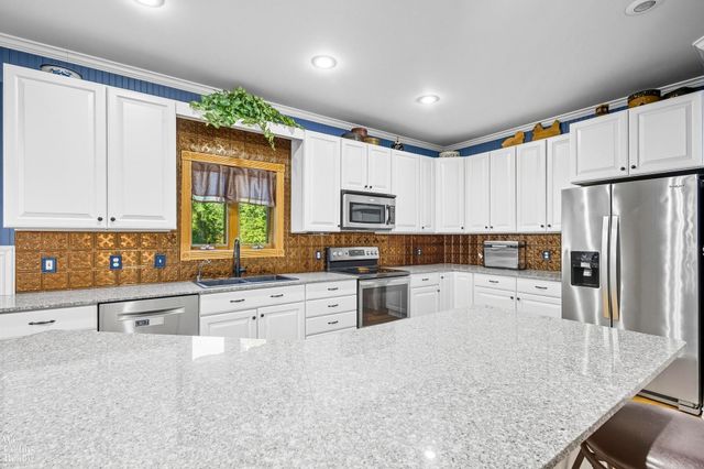 438 State Park Rd Road, Groveland Twp, MI 48462