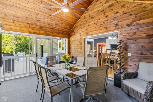438 State Park Rd Road, Groveland Twp, MI 48462